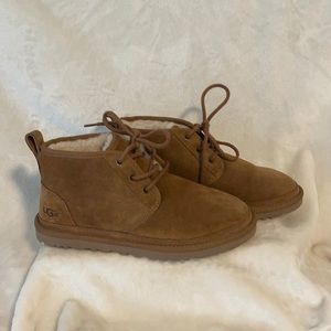 UGG Women’s Neumel Chukka Boots in brown/tan